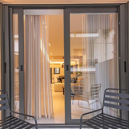 Phaedrus Living: Luxury Modern City Flat Koukaki Athena Bagian luar foto