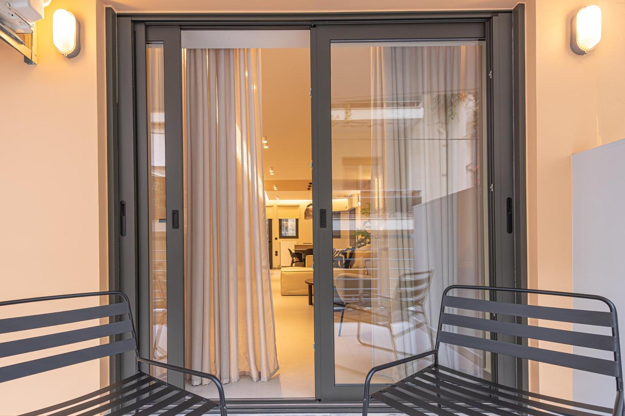 Phaedrus Living: Luxury Modern City Flat Koukaki Athena Bagian luar foto